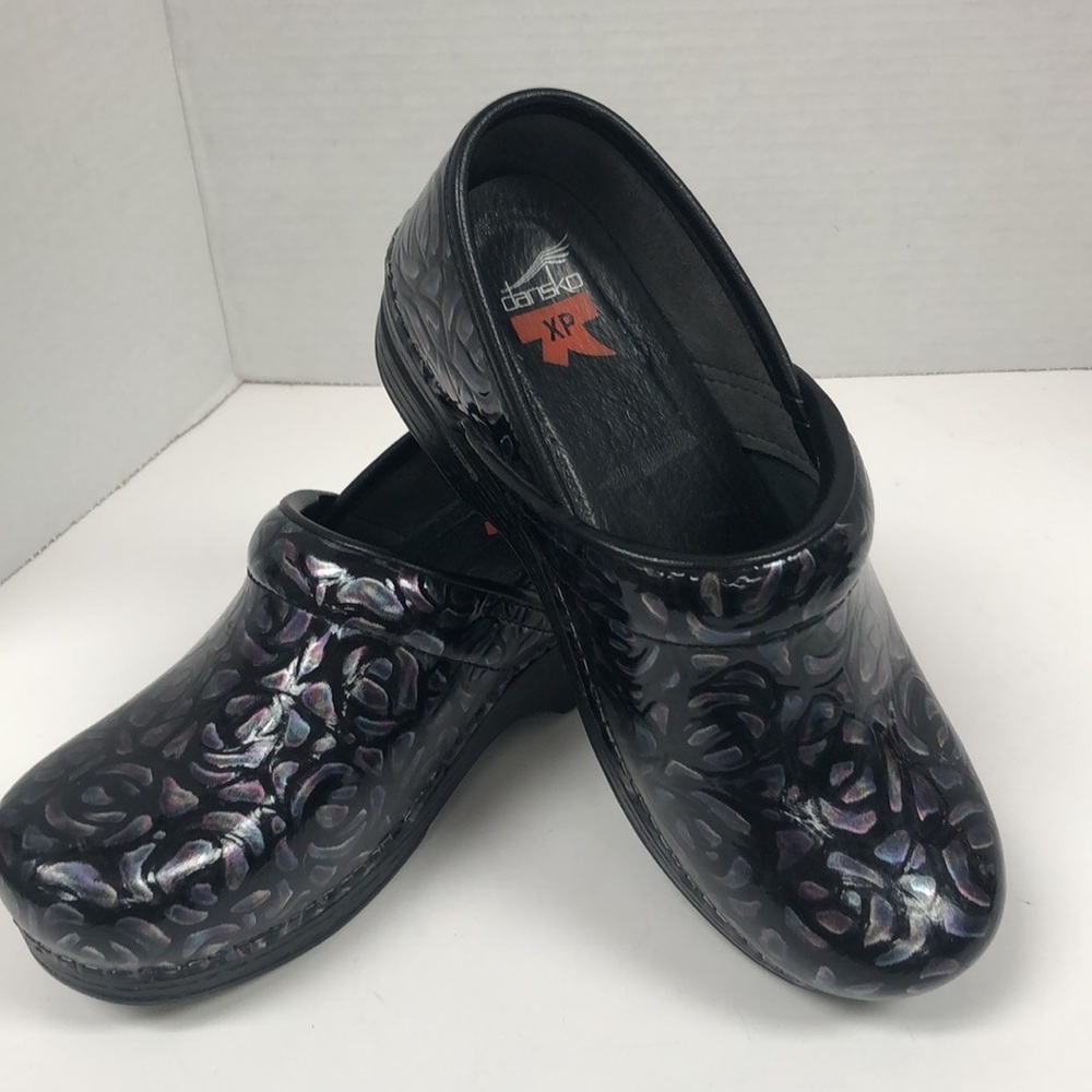 Dansko nurse shoes